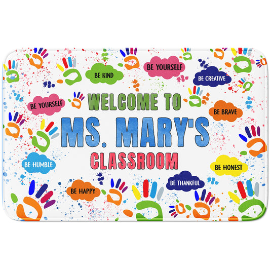 Personalized Welcome Classroom Rug - Handprint