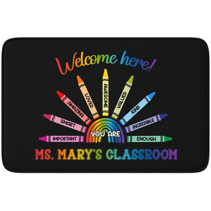 Personalized Welcome Classroom Rug - Crayon